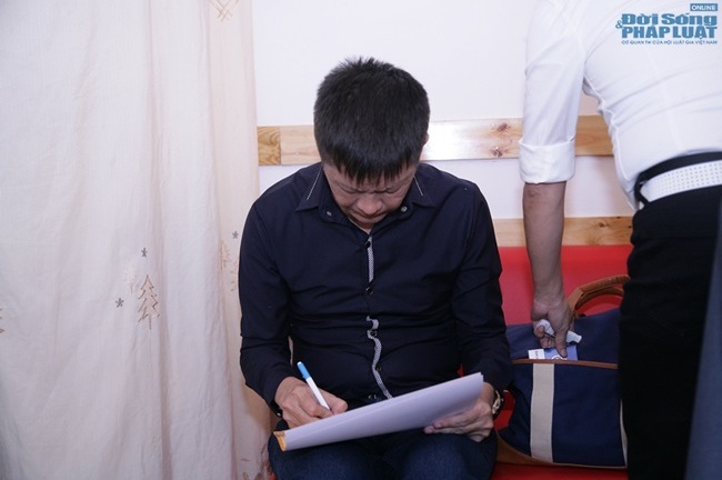 Lê Hoàng cho điểm cao ngất sau scandal 